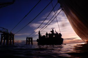 perawatan kapal laut